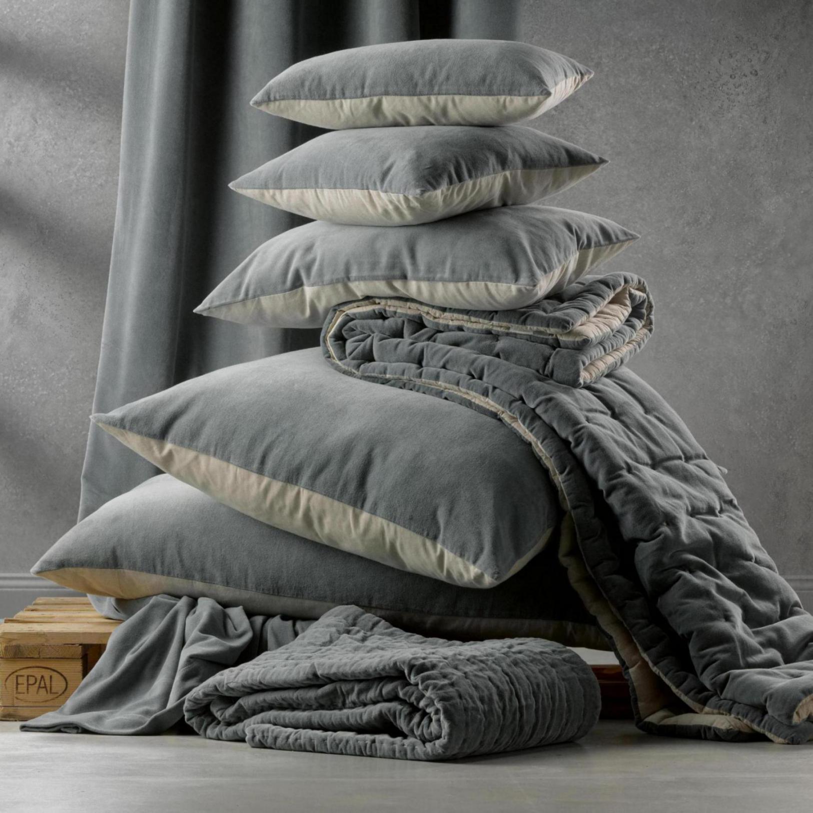 Effen kussen Elise Vert de gris 45 X 45