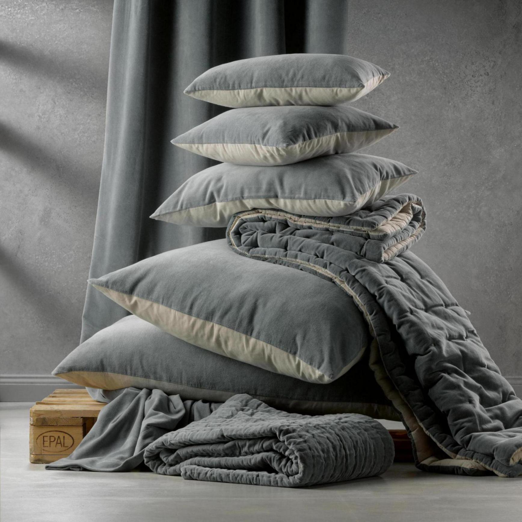 Effen kussen Elise Absynthe 40 X 65