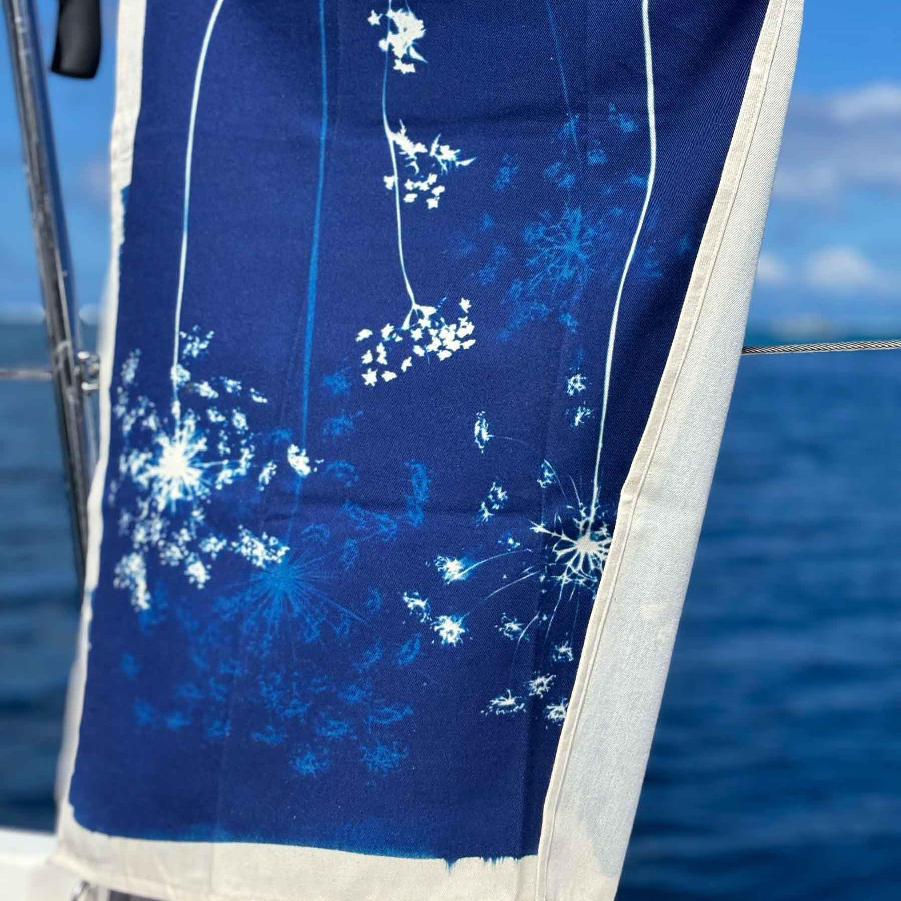Theedoek Fleurs de carotte Bleu 70 X 50