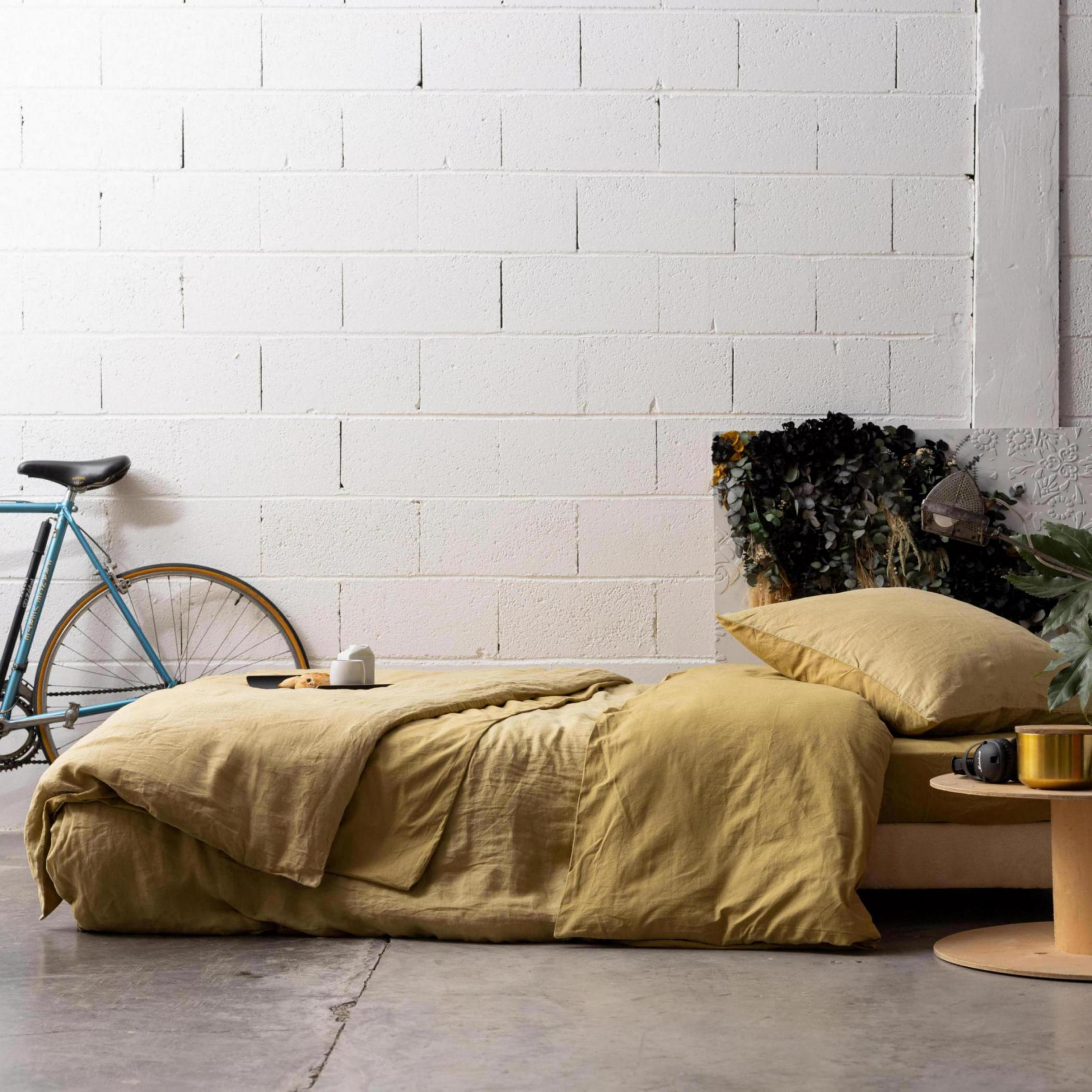 Linco kussensloop Gold 50 X 75