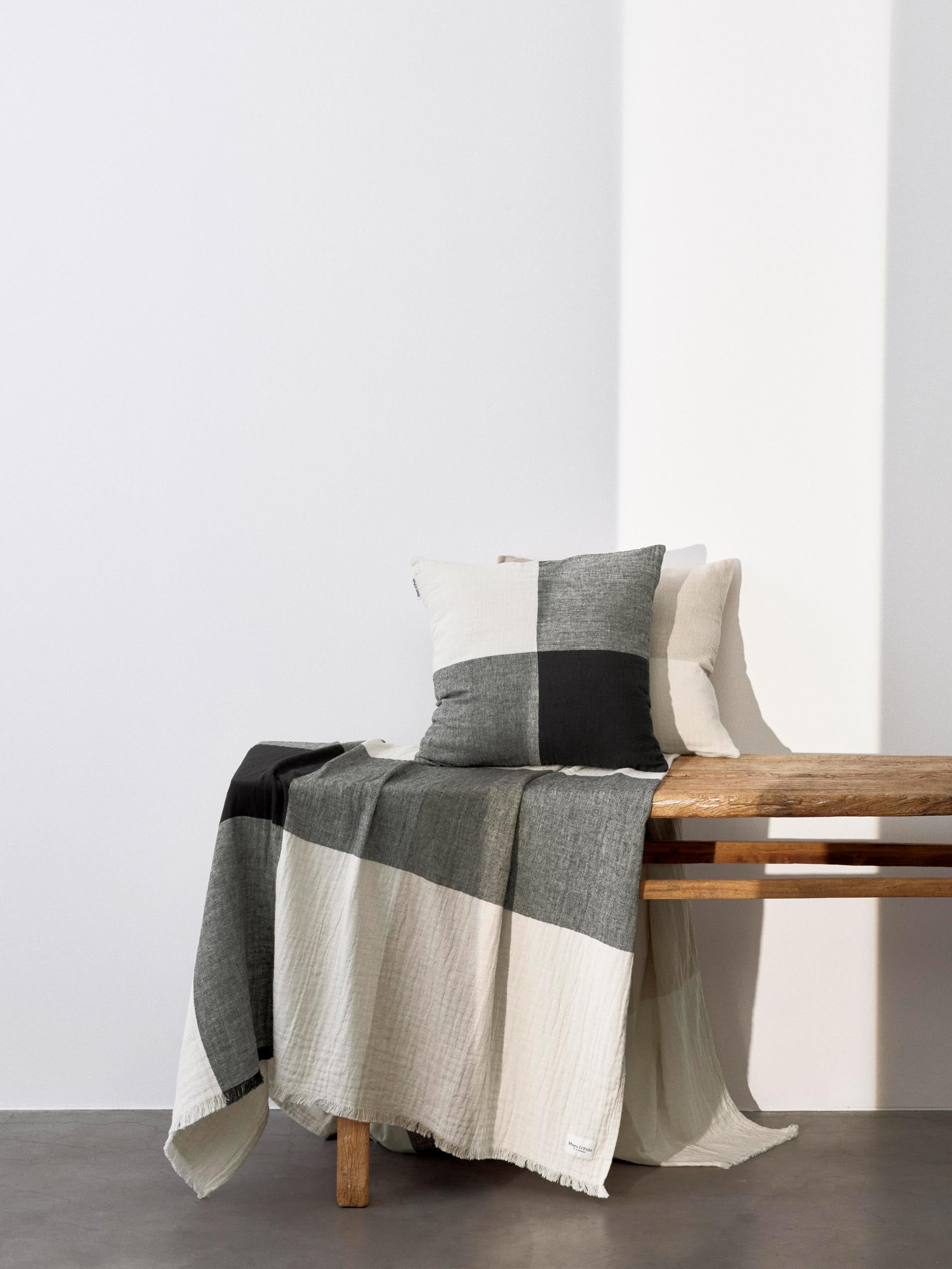 Erlend Plaid - 200x200