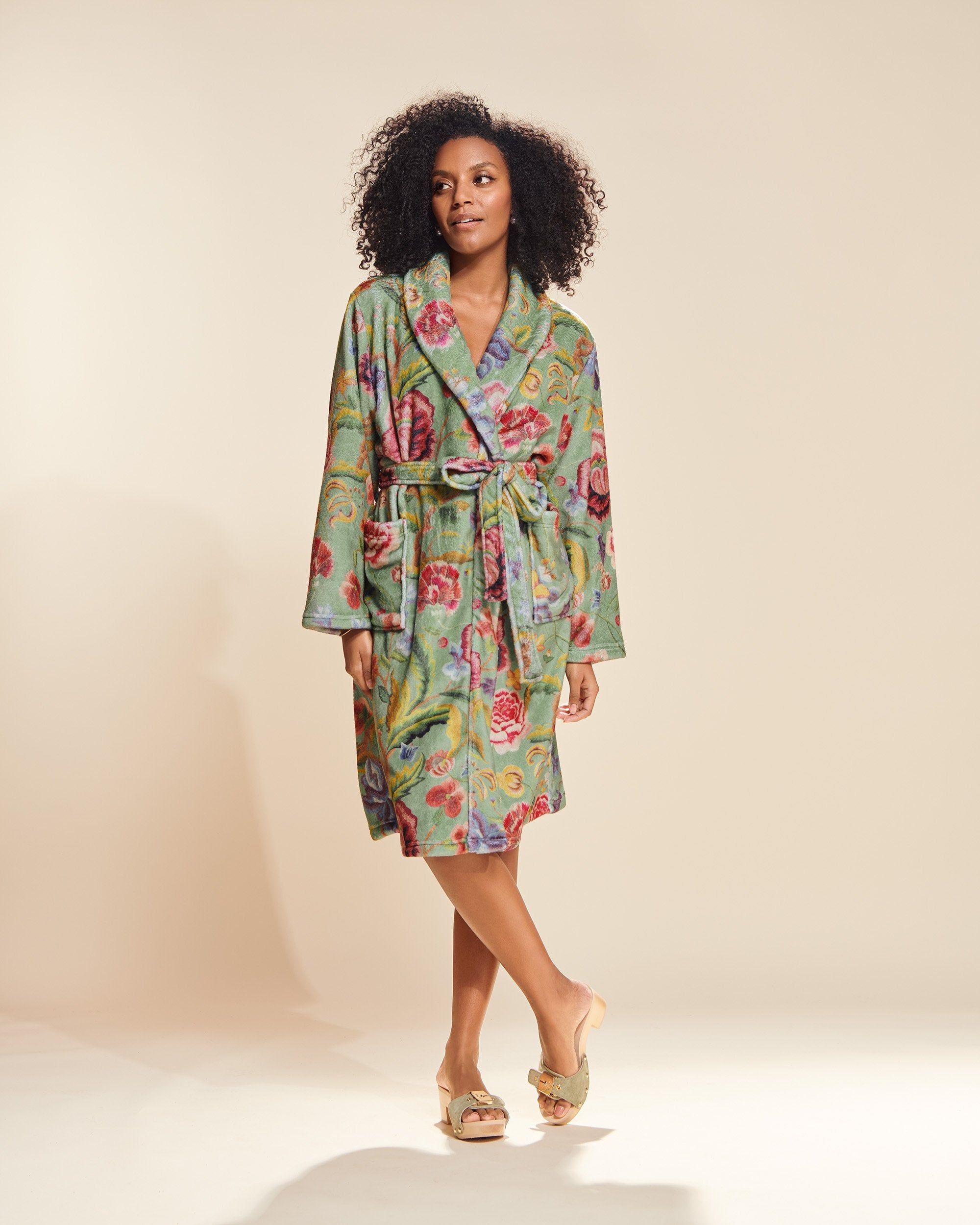 Steff Roselina Badjas - M