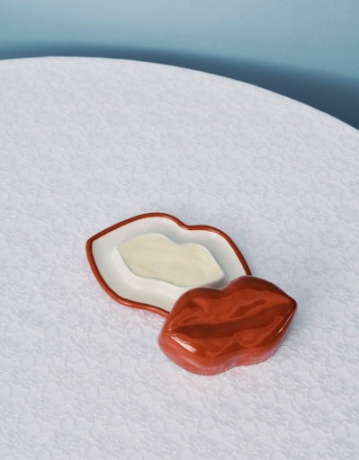 Serax Wouters & Hendrix - SCHAAL MET DEKSEL ROOD WITTE LIPPEN