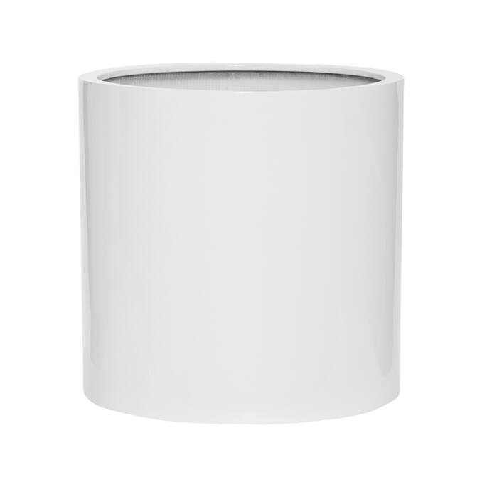 Max L, Glossy White