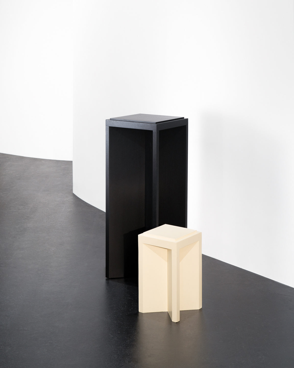 Ann Demeulemeester - Bijzettafel Eik Crème Kubé 4