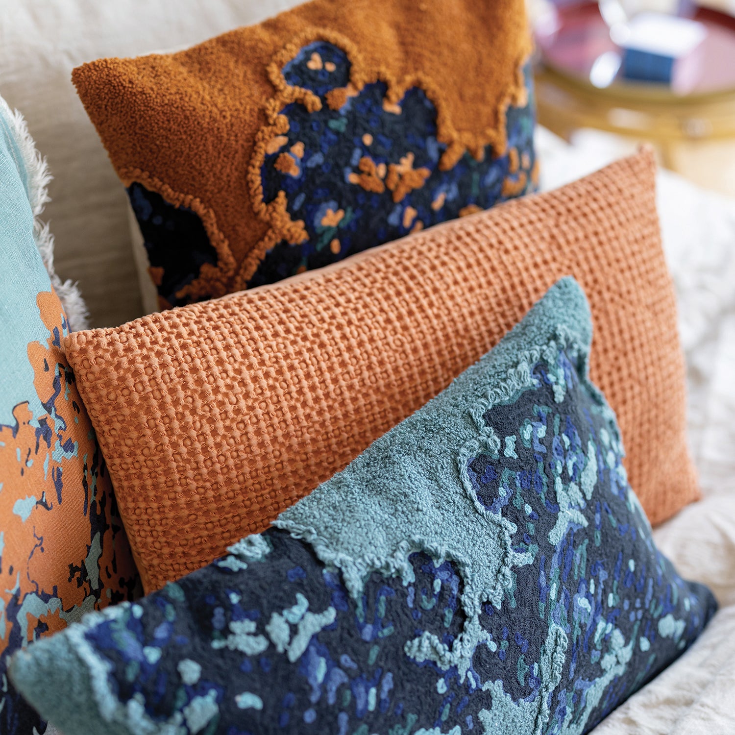 Geborduurd kussen Mara Ginger 45 X 45