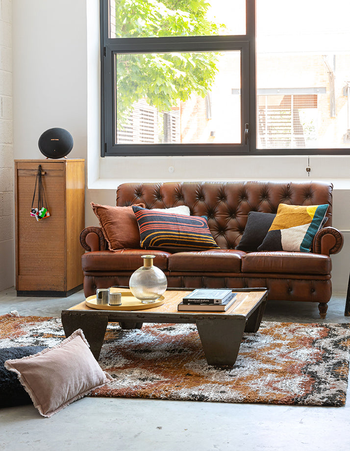 Effen kussen Fara Caramel 45 X 45