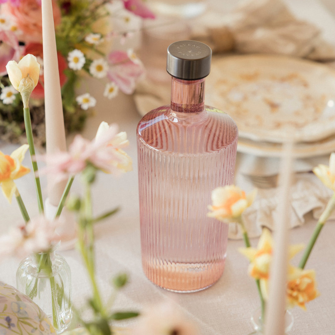 Paveau - Ribbed fles large 1,25 L Roze