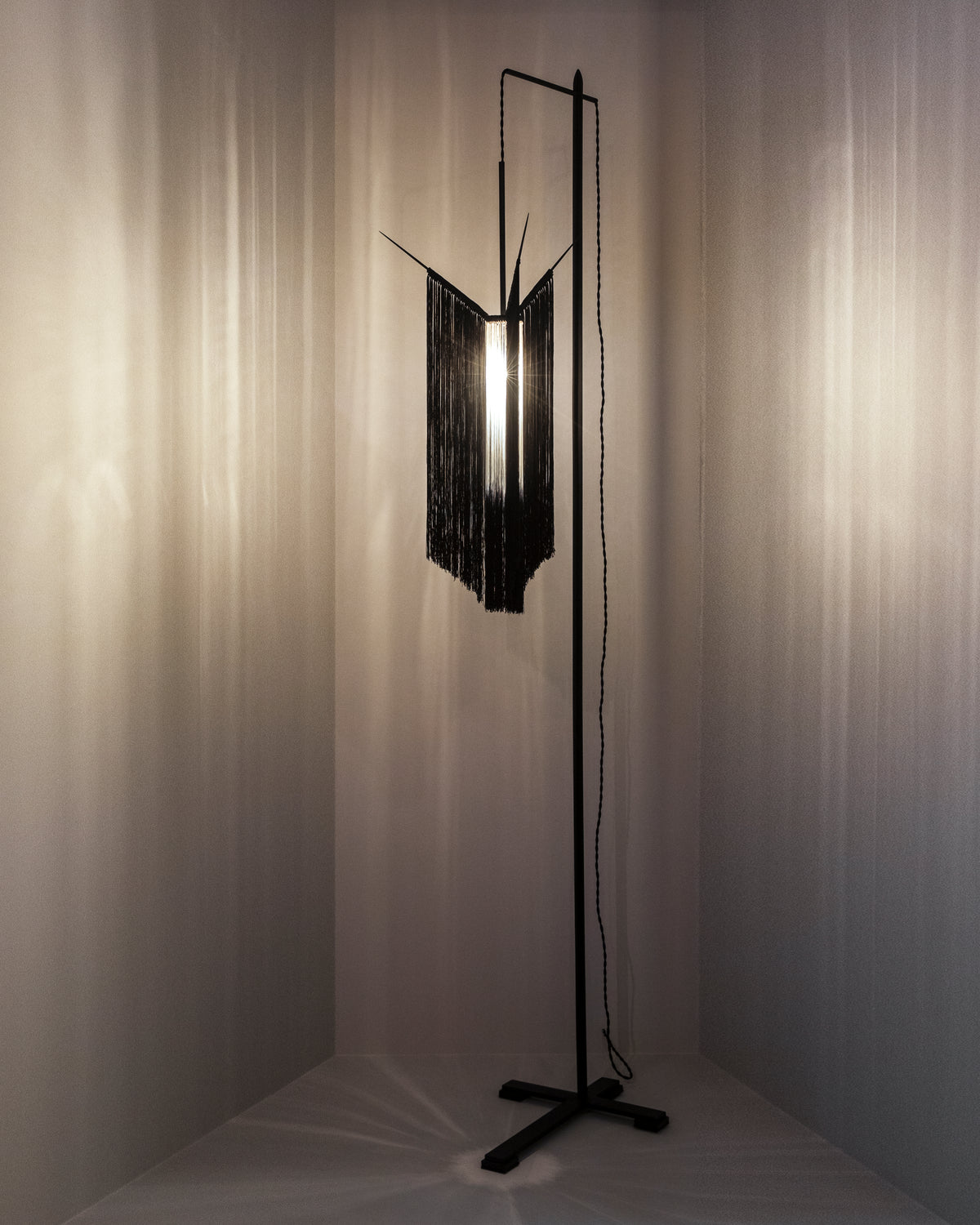 Ann Demeulemeester - Ann Demeulemeester - Staande Lamp Zwart Wit Chan 2
