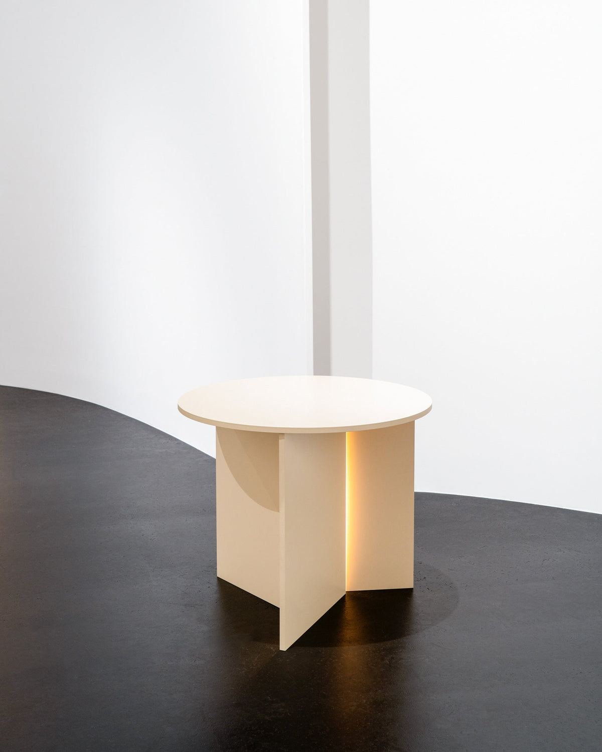 Bijzettafel met Licht Crème Stella