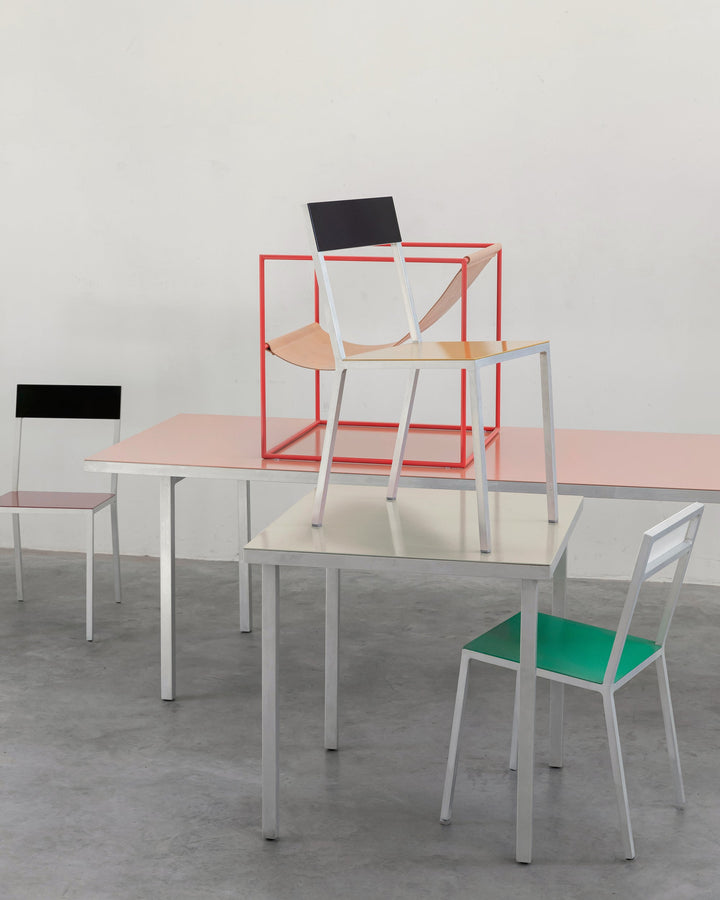 Eettafel L Roze Alu