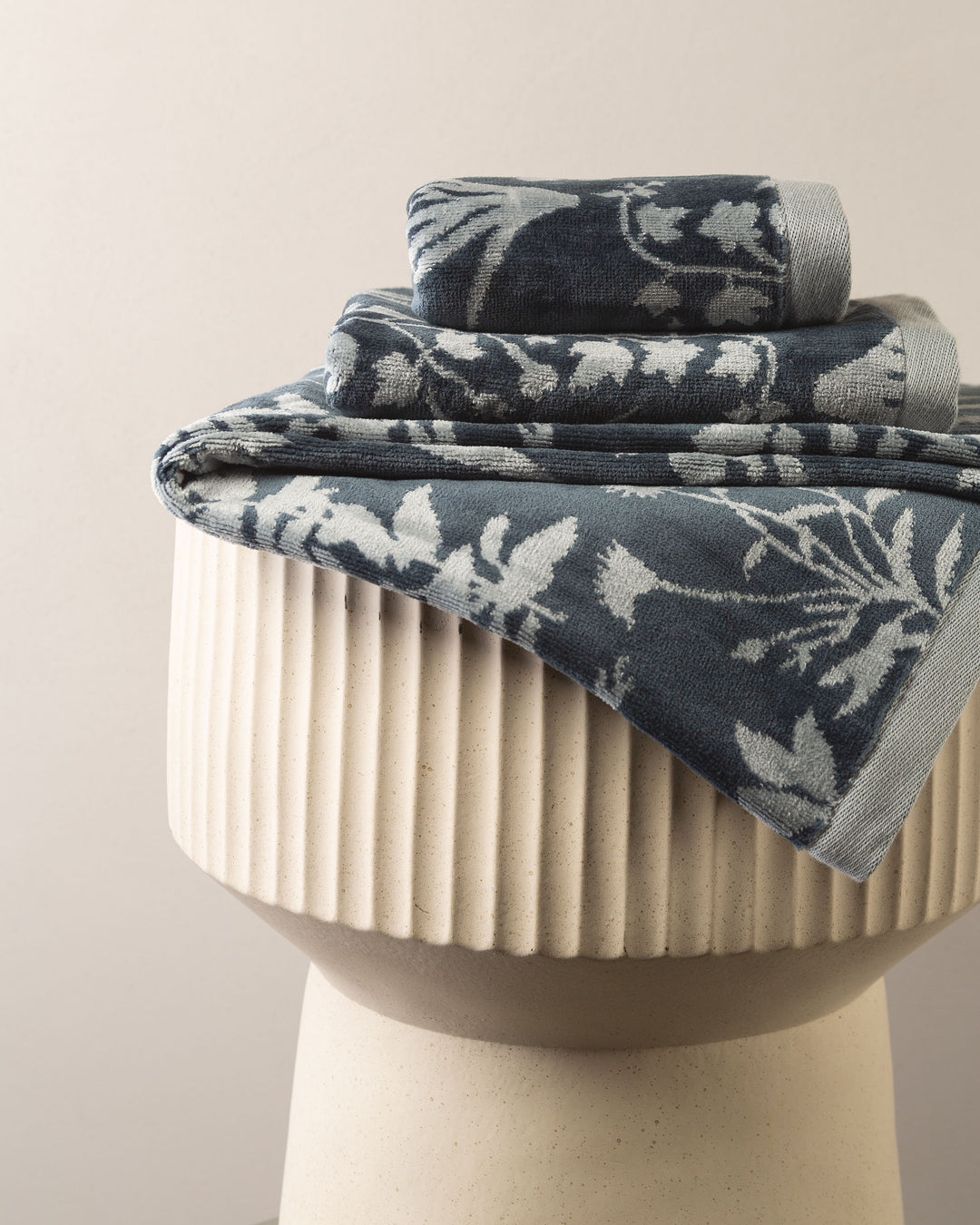 Essenza | Maribel Handdoek - 70x140, Slate Grey