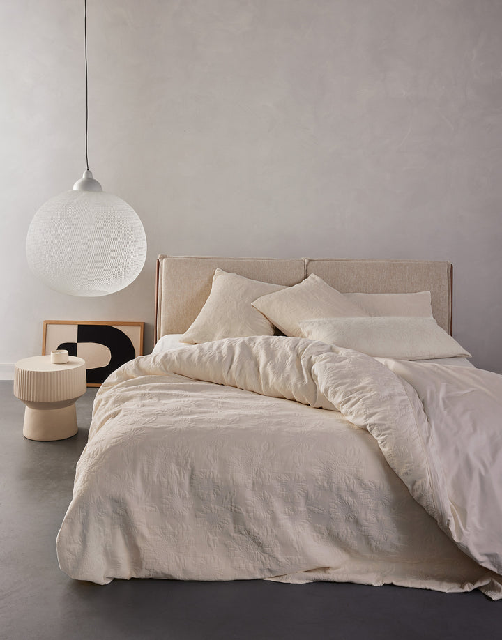 Essenza | Philippine Sierkussen groot - 40x90, Oatmeal