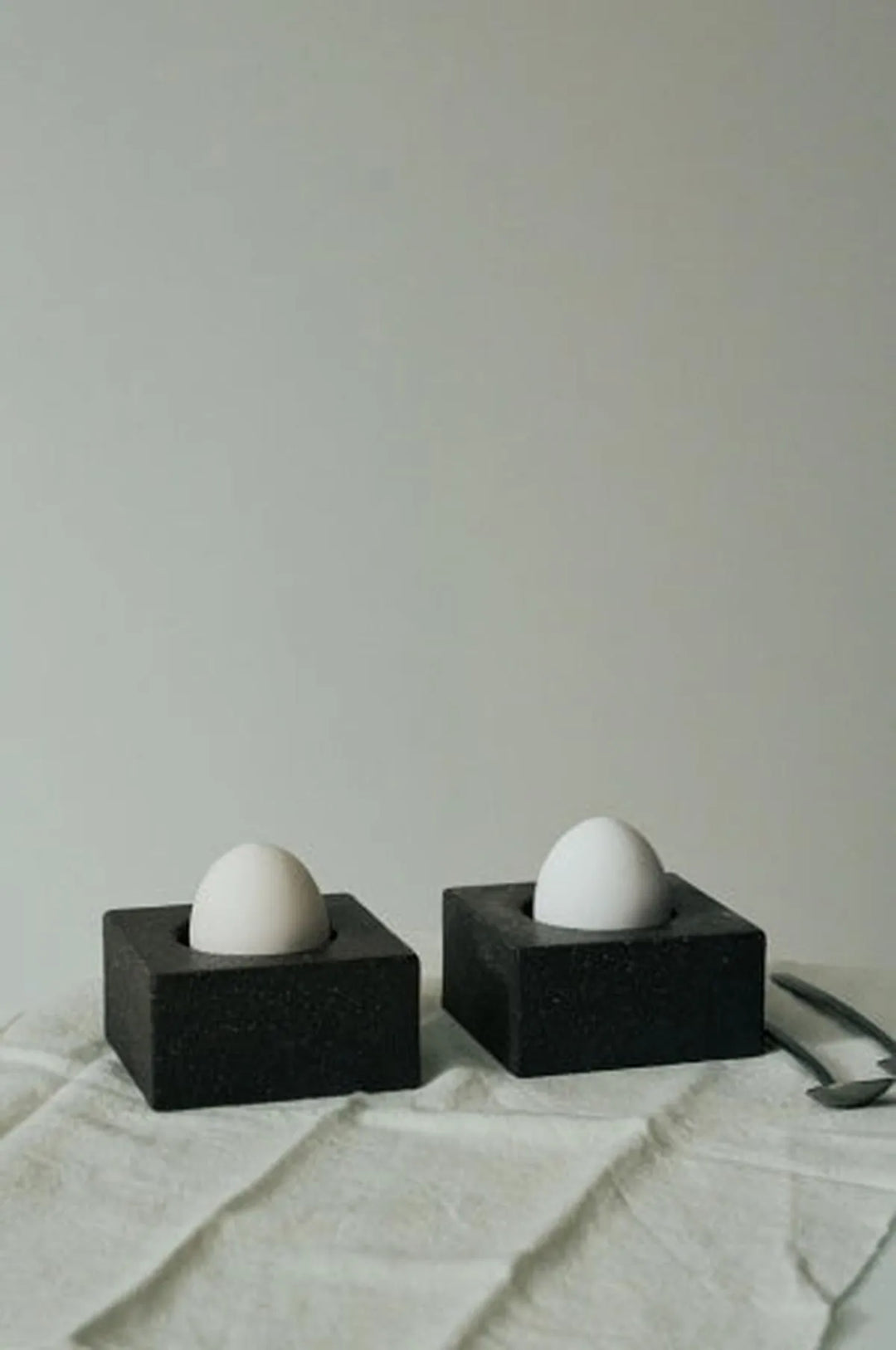 Serax - Catharina Bossaert - Eierdoppen Eierdopje Zwart Uovo - Set van 2