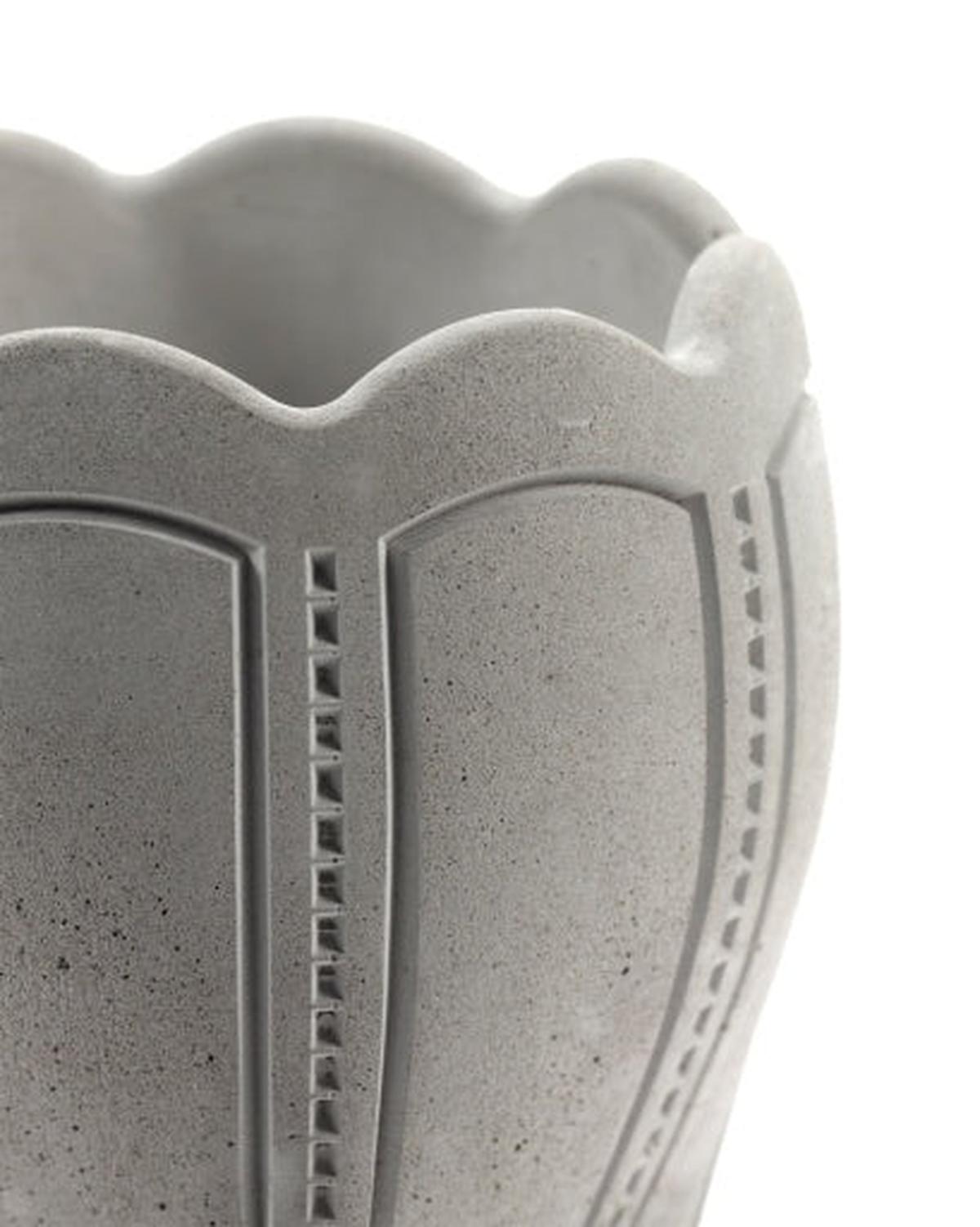 Serax - Kris Van Assche - Vaas 05 Beton Josephine