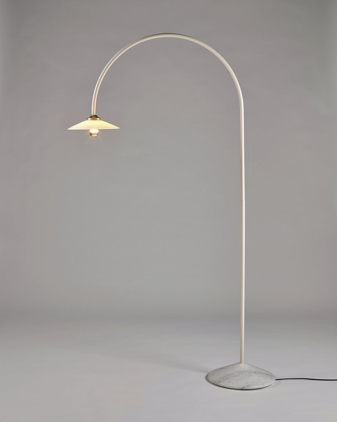 Serax - muller van severen - Staande Lamp Marmer N°2 Ivoor