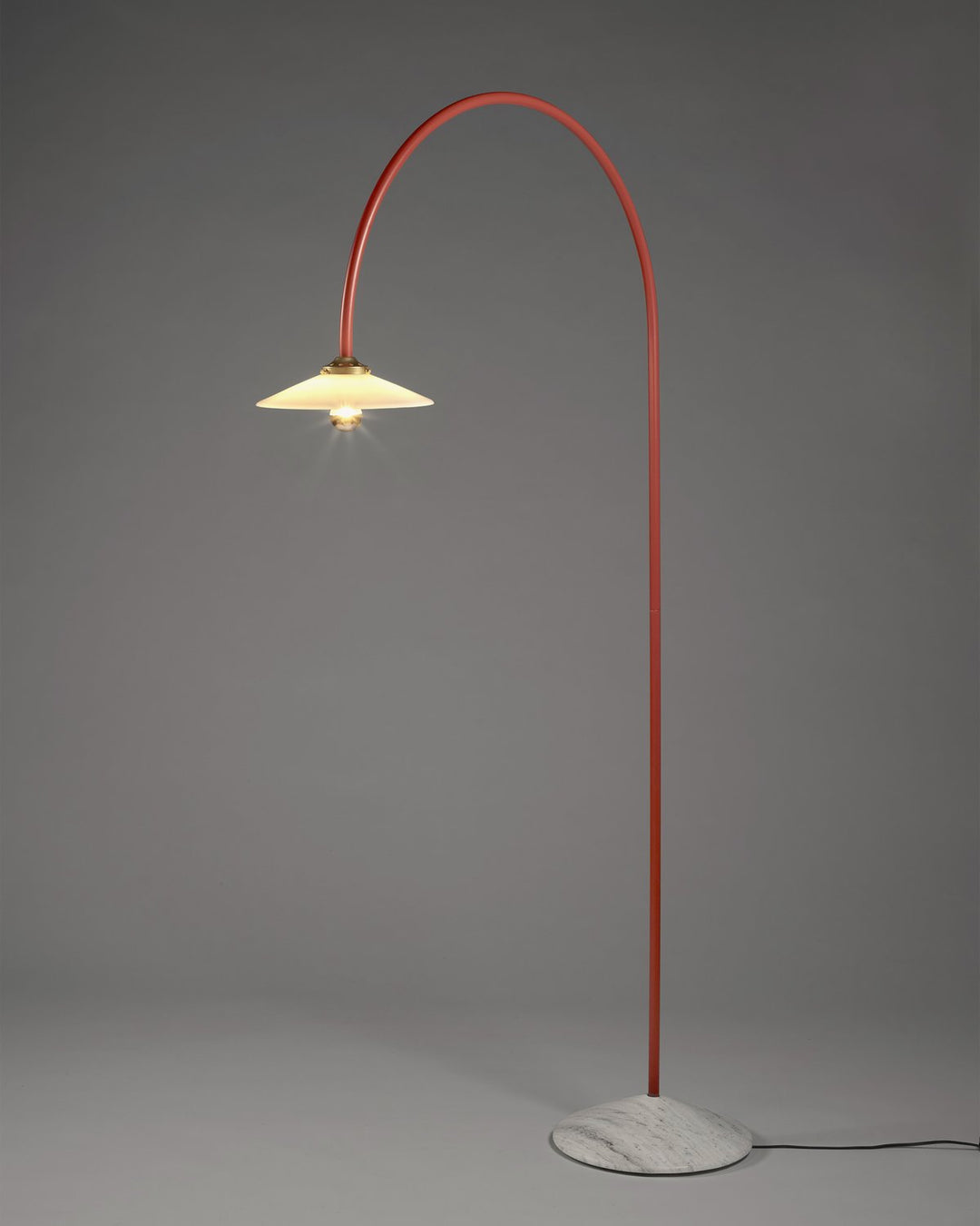 Serax - muller van severen - Staande Lamp Marmer N°2 Rood
