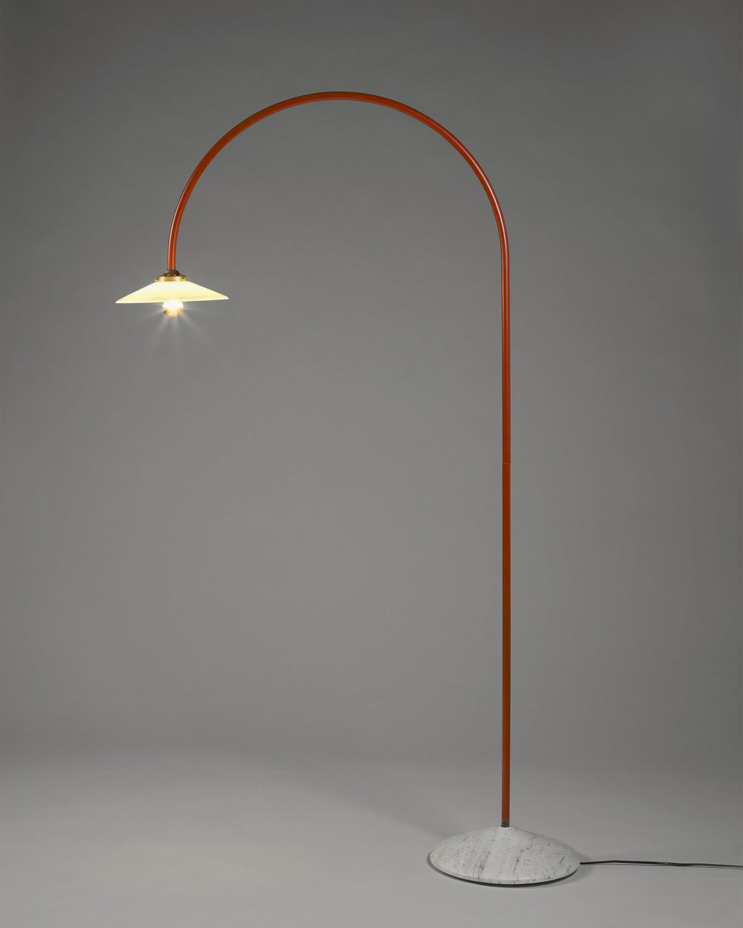 Serax - muller van severen - Staande Lamp Marmer N°2 Rood