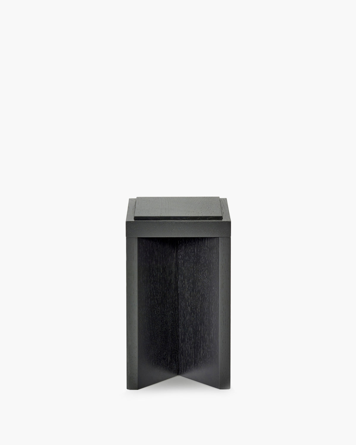 Ann Demeulemeester - Bijzettafel Eik Zwart Kubé 4