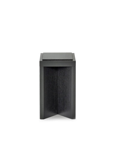 Ann Demeulemeester - Bijzettafel Eik Zwart Kubé 4