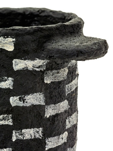 Serax - Marie Michielssen - POT M ZWART HORIZONTALE STREPEN EARTH